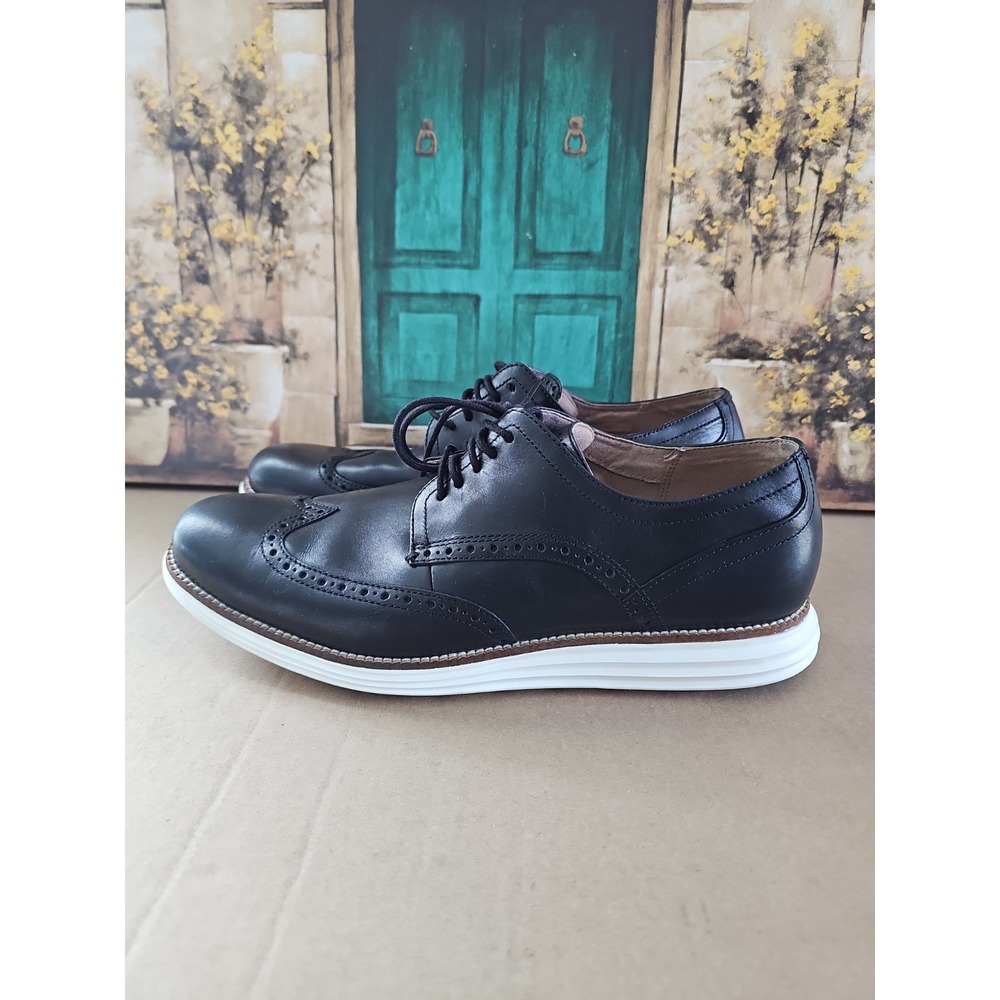 Cole Haan C26469 Original Grand Shortwing Black White SZ 11.5 Medium Mens Shoes